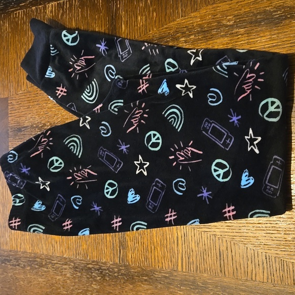 Calvin Klein - Picture 3 of 3